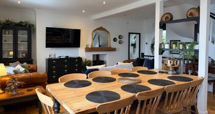 Sea View 4-bed Townhouse, Sleeps 7 in Anstruther