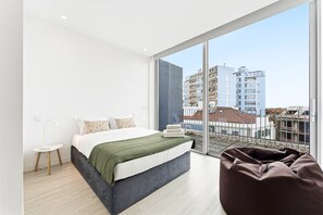 Iron/ironing board, Internet, bed sheets - GuestReady - Sunny Aveiro retreat (Aveiro)