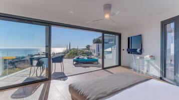 4 camere, ferro/asse da stiro, Wi-Fi gratuito, lenzuola