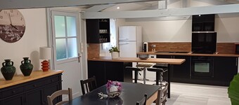 Country House "Maison Pittoresque, Chalet" with Private Terrace, Garden and Air Conditioning