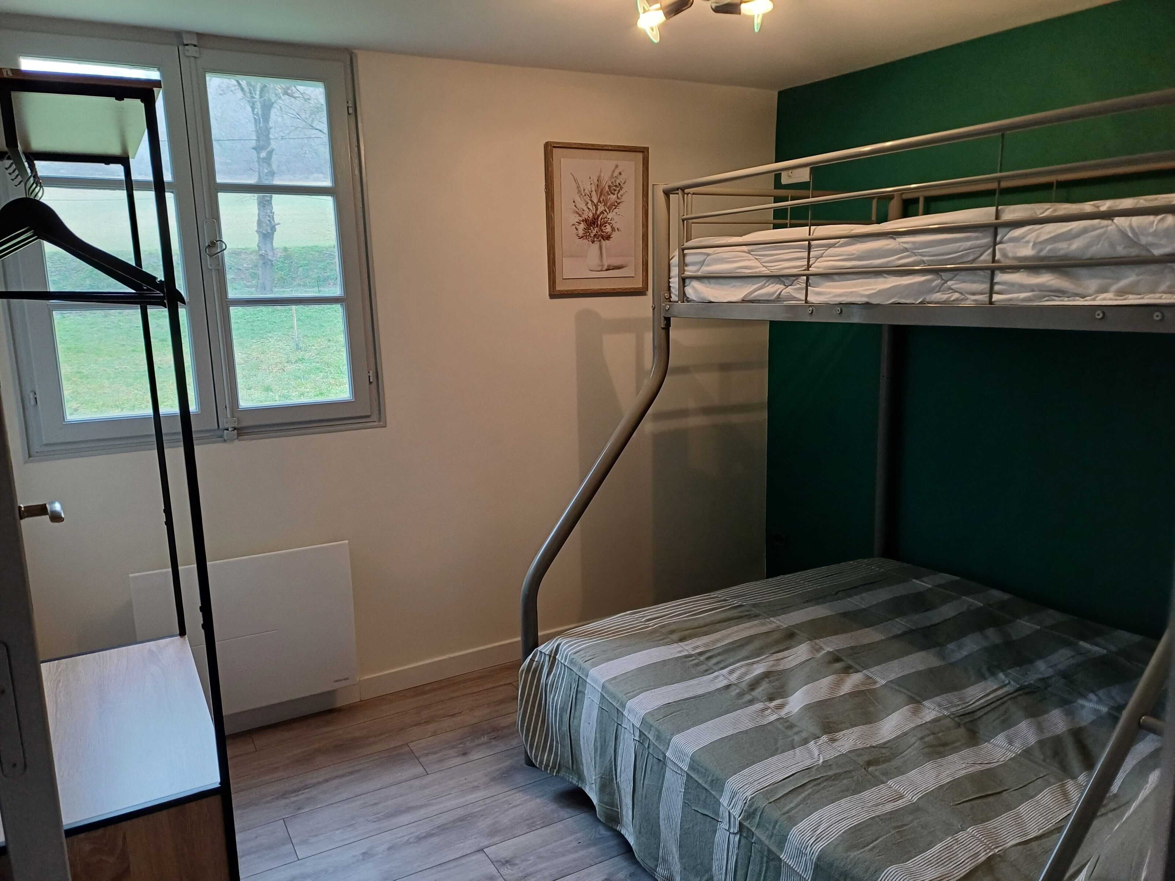 3 slaapkamers, een strijkplank/strijkijzer