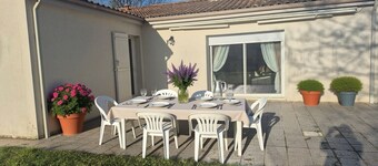 Large family home - 4 bedrooms, enclosed garden & terrace