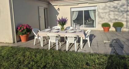 Large family home - 4 bedrooms, enclosed garden & terrace