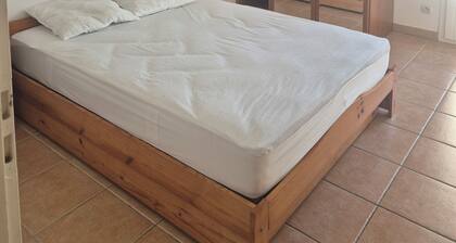 Large family home - 4 bedrooms, enclosed garden & terrace