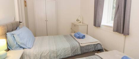 2 bedrooms, individually decorated, individually furnished, free WiFi