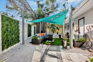 Terrace/patio - Sunrise - Perfect Couples Retreat! (Siesta Key)