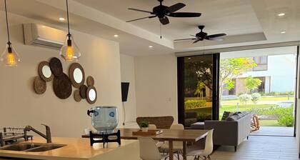 Hacienda Iguana Beachfront 2BR Condo- Costamar