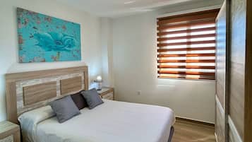 Tabla de planchar con plancha, wifi y acceso para silla de ruedas