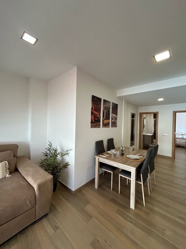 Interior - Apartment 'Type I 3A' with Wi-Fi and Air Conditioning (Puente Genil)