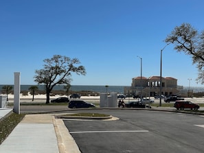 Property grounds - Coral Breeze • Beach Escape • Prime Location (Biloxi)