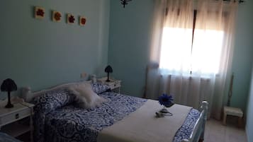 4 chambres, fer et planche Ă repasser, Wi-Fi, draps fournis