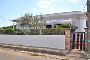 House, Smoking - Villetta Macao 1 in Torre Suda (Racale)