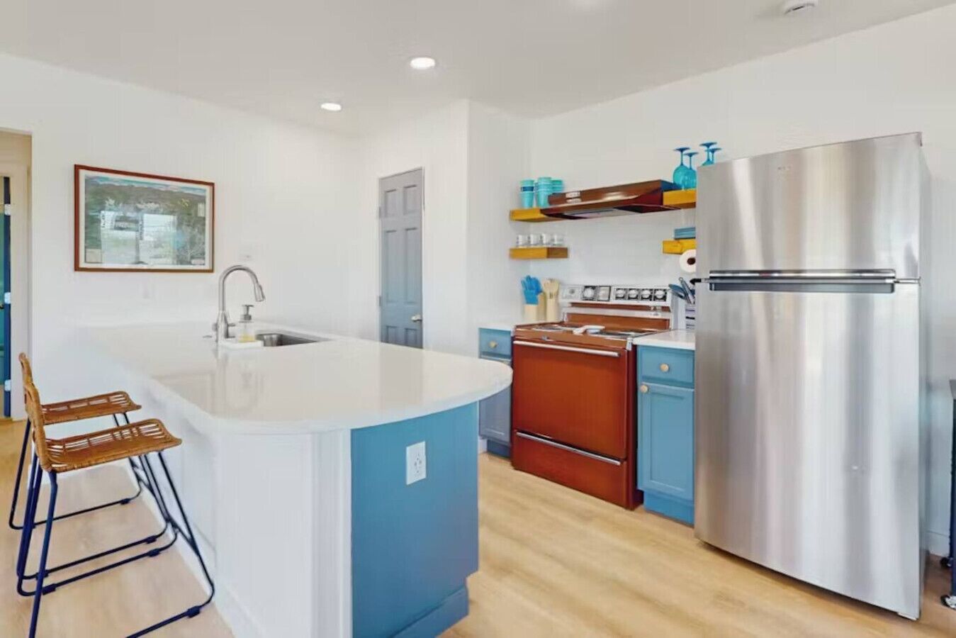 Microwave, stovetop, coffee/tea maker, toaster
