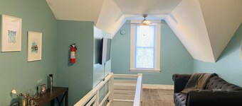 Tranquil 1-bedroom Fashion Styled apartment