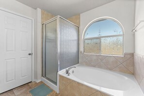 Shower, hair dryer - Family Friendly! Large Home by Seaworld & Lackland (San Antonio)