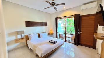 Quarto casal luxo | Escrivaninha, Wi-Fi de cortesia