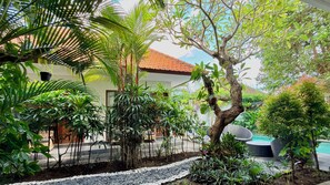 Property grounds - Moonlight Sanur (Denpasar)