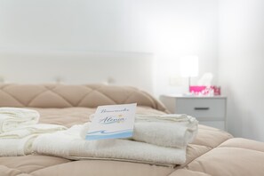 WiFi, bed sheets - Holiday Studio 'Estudio Alenia' (San Marcos)