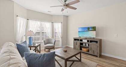 Cozy 2BR at Legends Golf Resort | Pool and Tennis