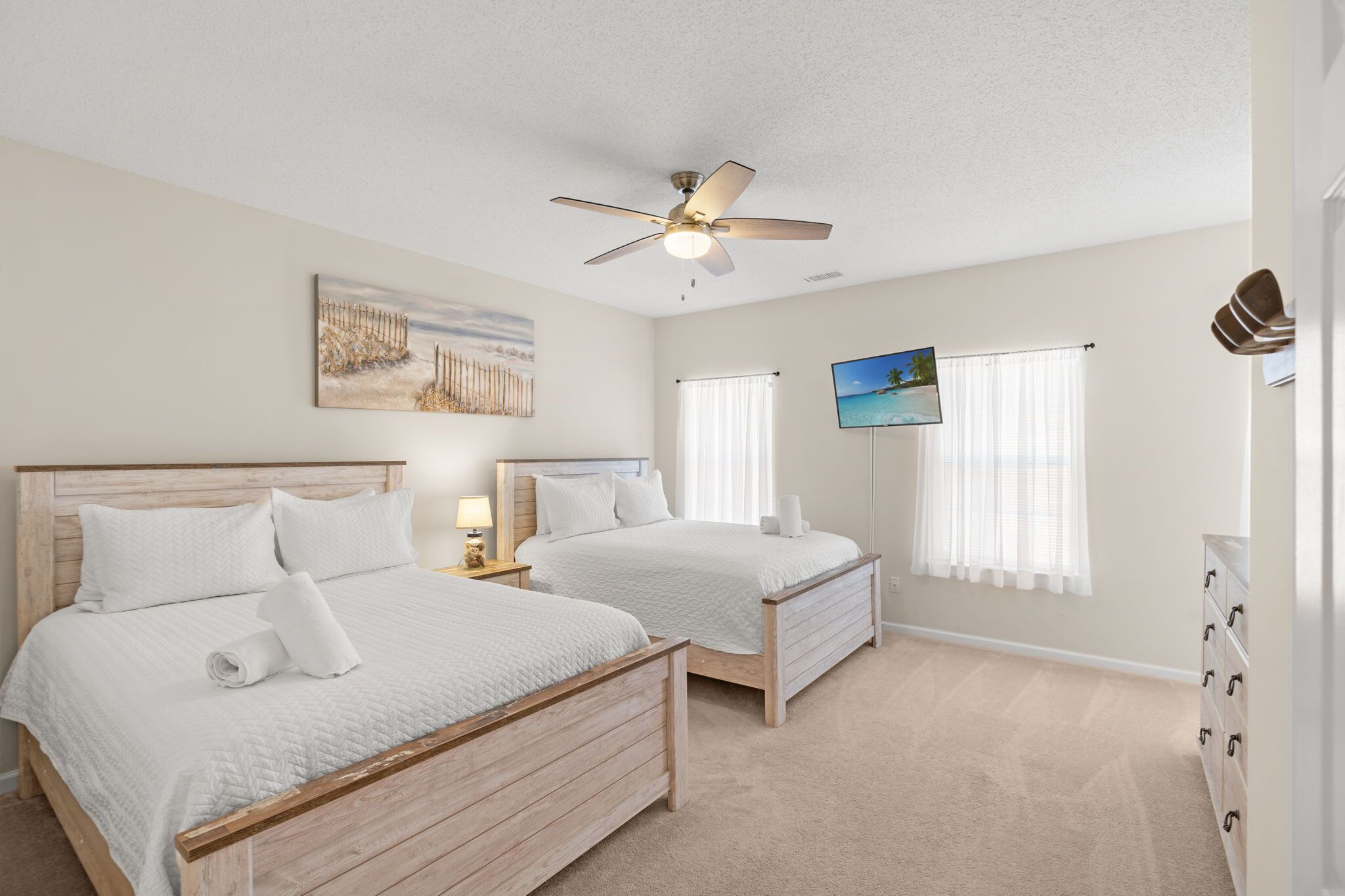 2 bedrooms, WiFi, bed sheets