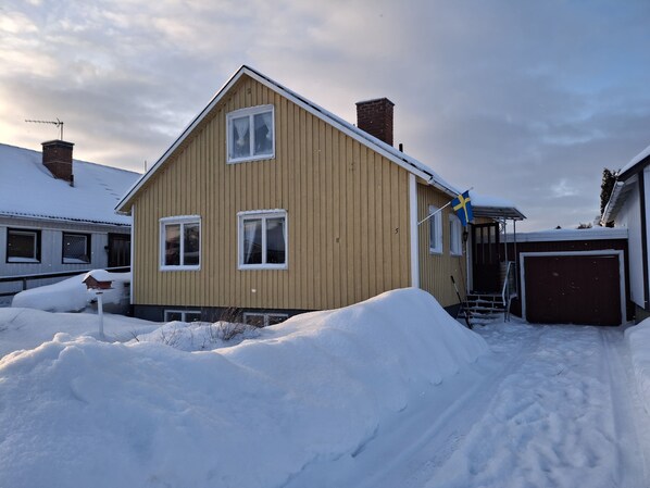 Exterior - Hassela Ski Vacation Home in Sweden near the lake and ski slopes (Gävleborgs)
