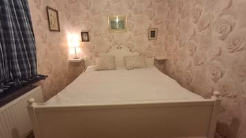 3 sovrum, strykjÀrn/strykbrÀda och sÀngklÀder