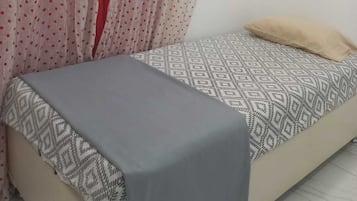 3 chambres, fer et planche à repasser, Wi-Fi, literie fournie