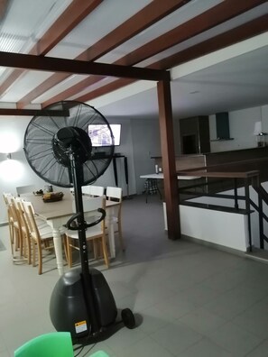 Dining - Lovely 3-bedroom apartment with AC in vibrant Luanda (Luanda)