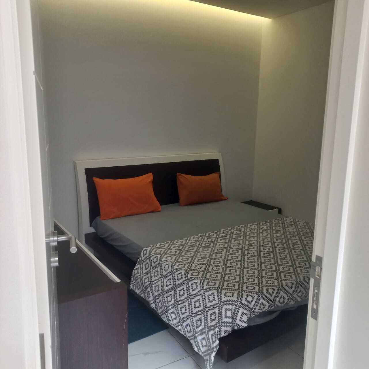 3 chambres, fer et planche à repasser, Wi-Fi, draps fournis