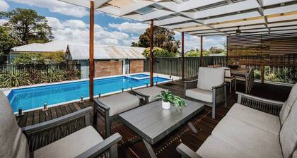 Ironbark Oasis Serene Poolside Haven by Mudgee CBD