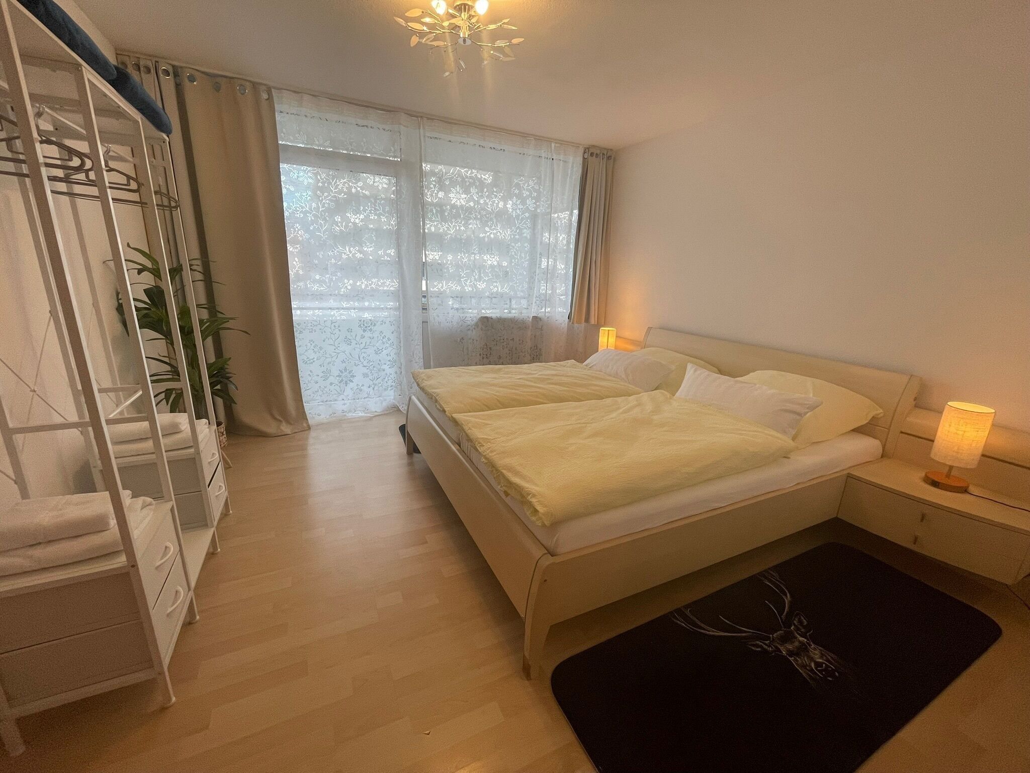 3 Schlafzimmer, Reisekinderbett, kostenloses WLAN, Bettwäsche