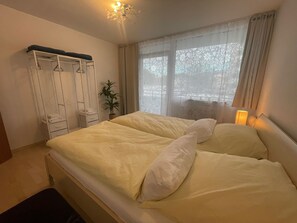 3 chambres, lit parapluie, Wi-Fi gratuit, draps fournis