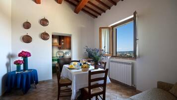 Apartment, Talblick | Speisen