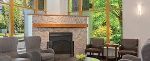 Interior - Spacious 1-bedroom condo with fire place  in enchanting Whistler (Whistler)