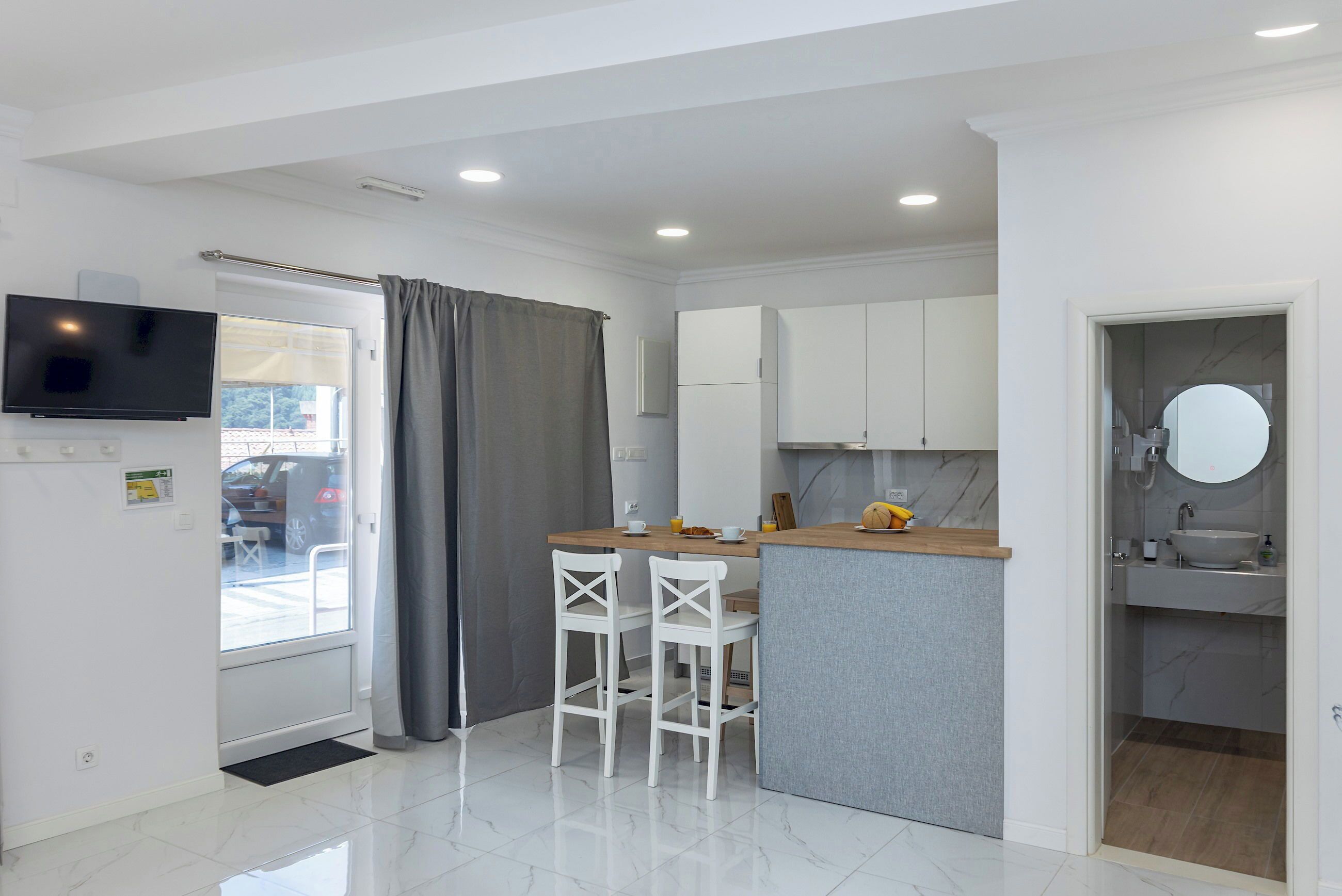 Réfrigérateur, plaque de cuisson