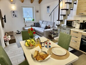Dining - Milla Balcony Penthouse Lime trees (Riva del Garda)