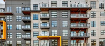 Trendy Marda Loop, 80 Min Banff, Walk to MRU, Pubs