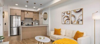 Trendy Marda Loop, 80 Min Banff, Walk to MRU, Pubs