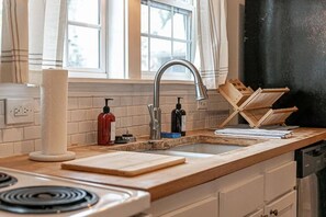 Private kitchen - Historic Home in Downtown Knoxville (Knoxville)