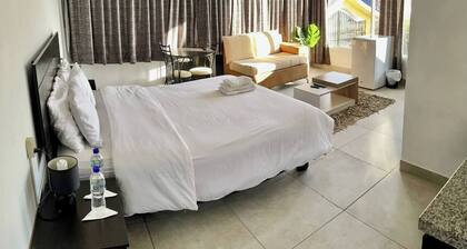 Suite, 24 hrs transporte al aeropuerto