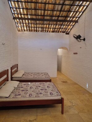 4 chambres, Wi-Fi gratuit, draps fournis