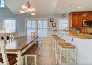 Dining - Aloha from Kure South (Kure Beach)