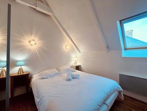 Room - La Petite Cachette de Grandcamp - Seafront view (Grandcamp-Maisy)