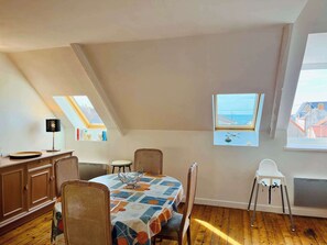Dining - La Petite Cachette de Grandcamp - Seafront view (Grandcamp-Maisy)