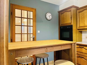 Dining - Le Repos de Sainte mere - House near the center (Sainte-Mère-Église)