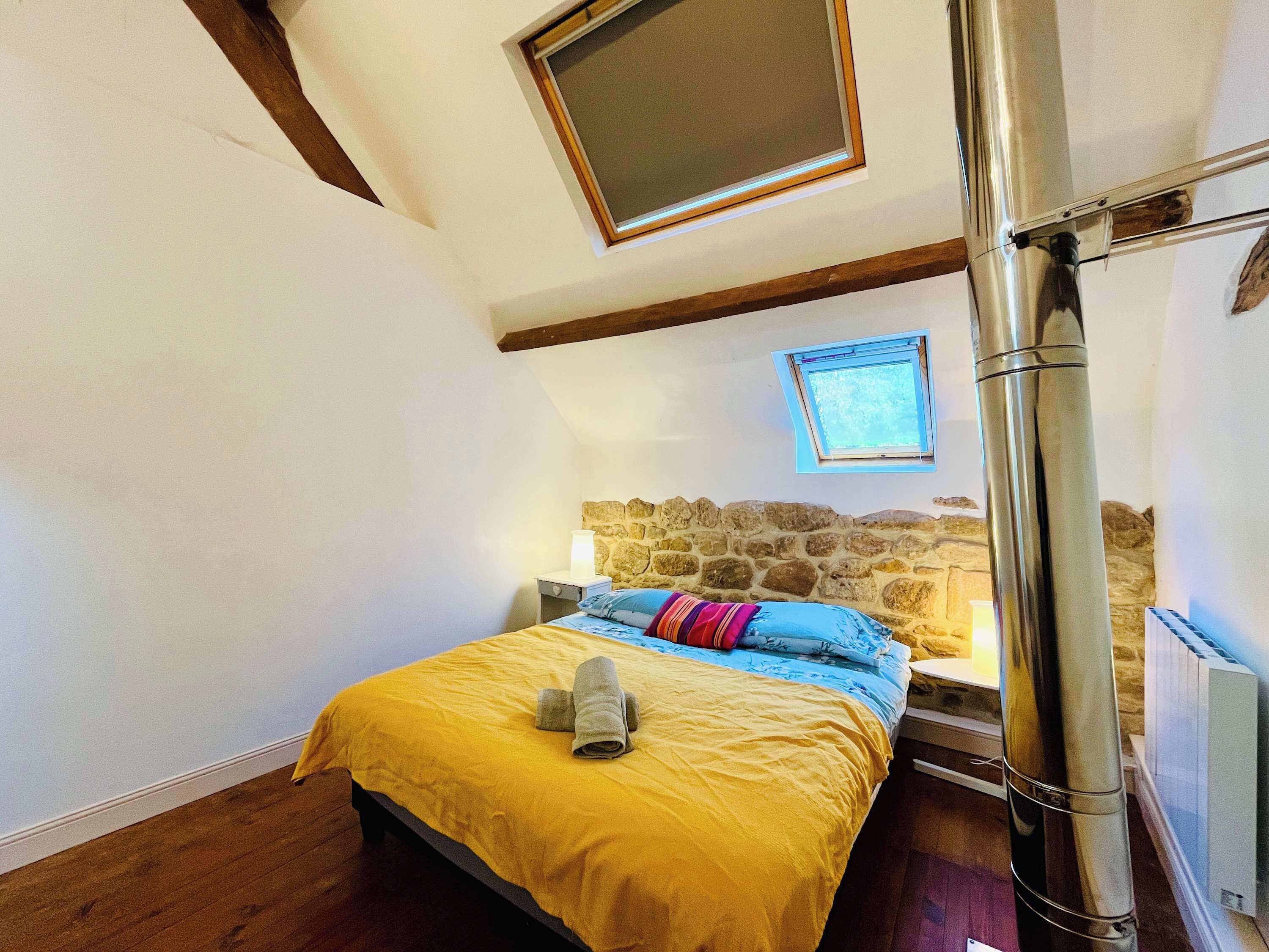 2 bedrooms, WiFi, bed sheets
