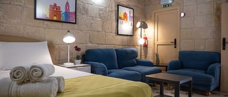 Iron/ironing board, WiFi