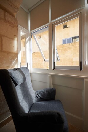 Interior - Large studio in central Valletta (Wied il-Għajn)