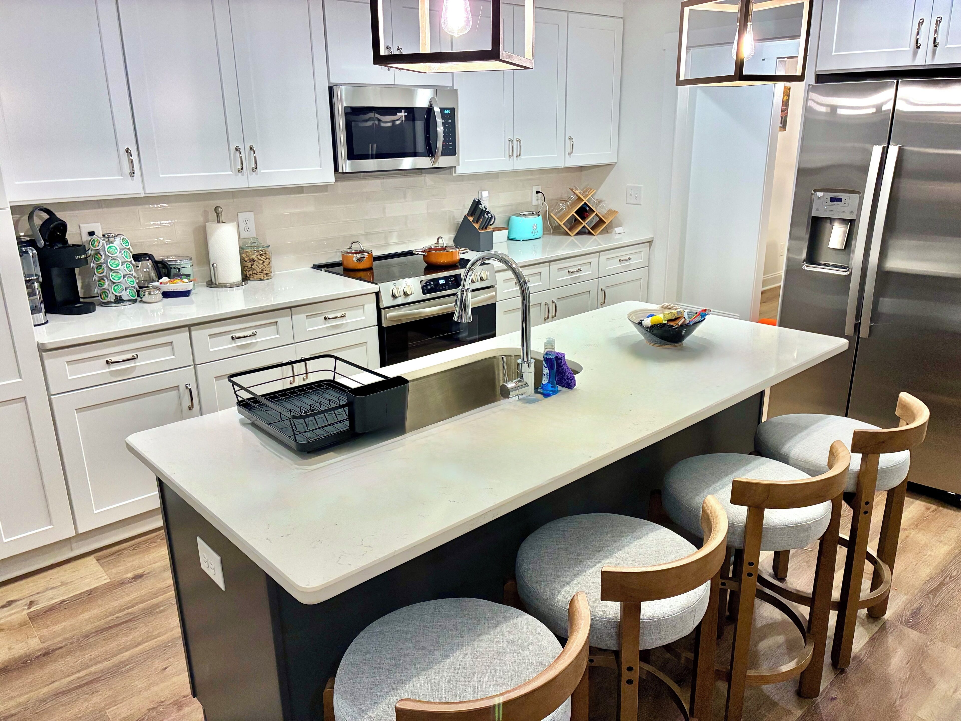 Microwave, oven, stovetop, dishwasher