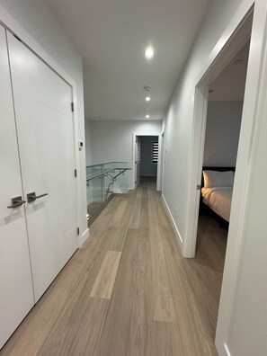 2 sovrum, strykjärn/strykbräda, wi-fi och sängkläder